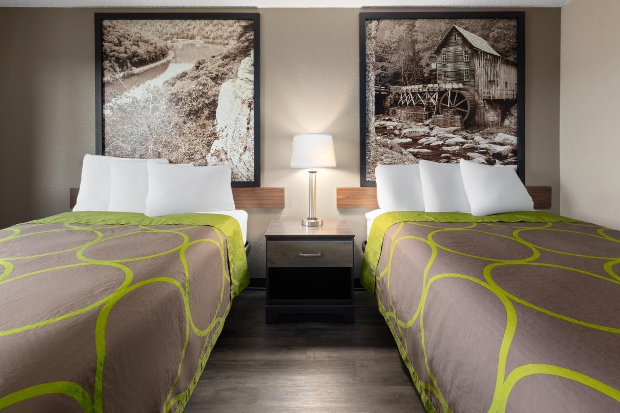 Super 8 By Wyndham - New River National Park Hotel