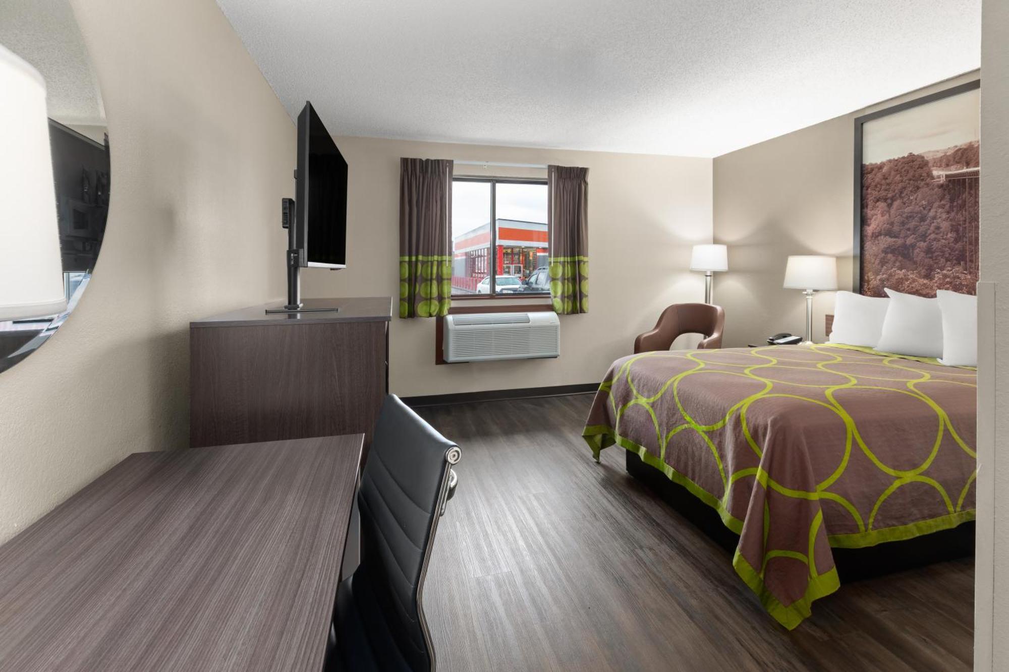 Hotel Super 8 By Wyndham - New River National Park Summersville